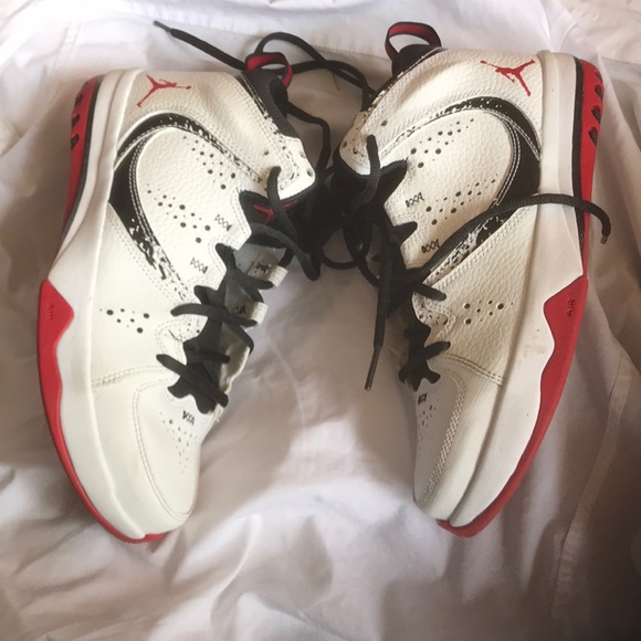 Air Jordan’s - Picture 3 of 3